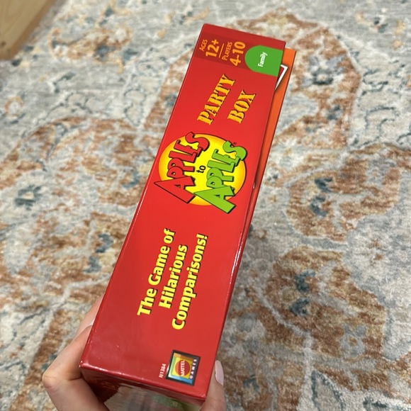 Apples to apples game party box - Picture 5 of 8